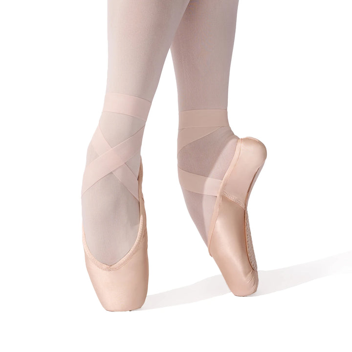 Veloce Pointe Shoe