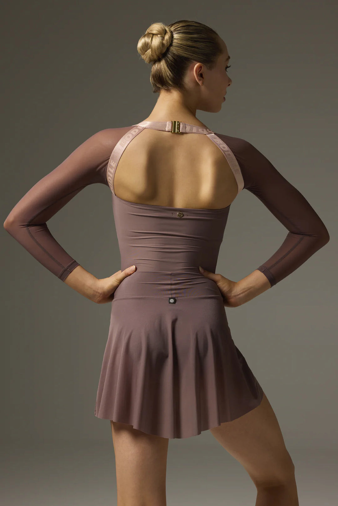 Saskia Leotard