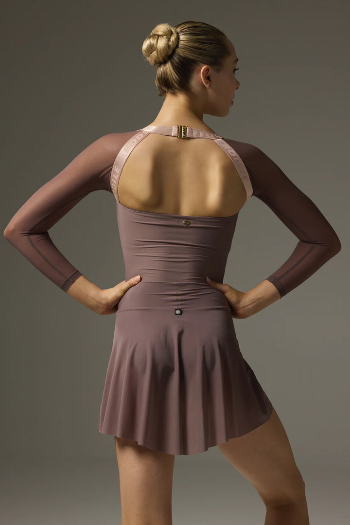 Saskia Leotard